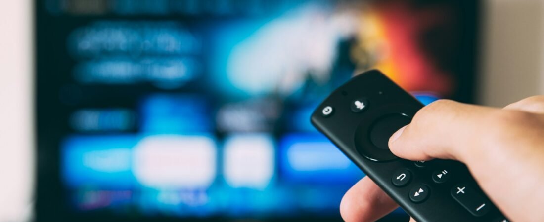 O Crescimento do Streaming e Como as Smart TVs Mudaram os Hábitos de Entretenimento dos Brasileiros